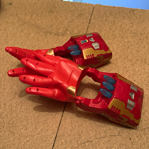 Iron man spiderman plastic - iron, man/spiderman